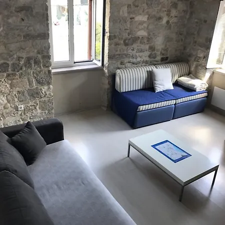 Apartment Andrea *